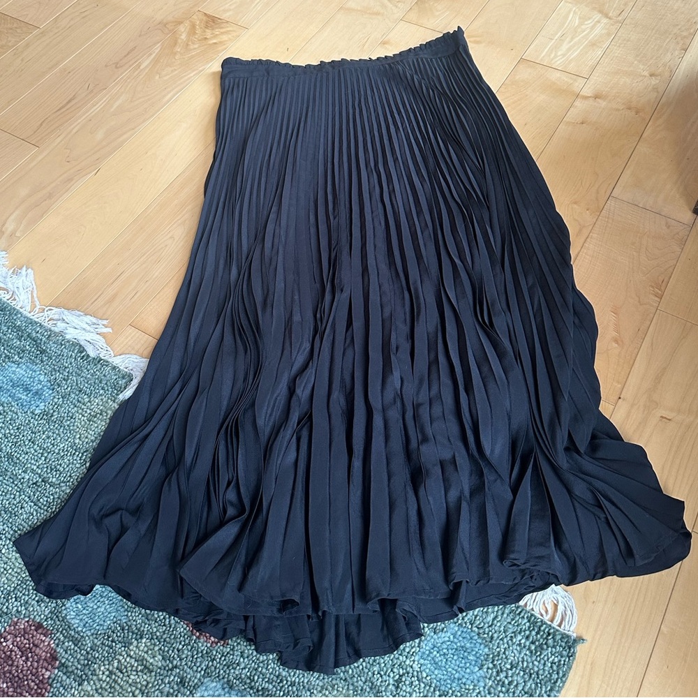 Maeve Silky Pleated Skirt - The Isobel Style